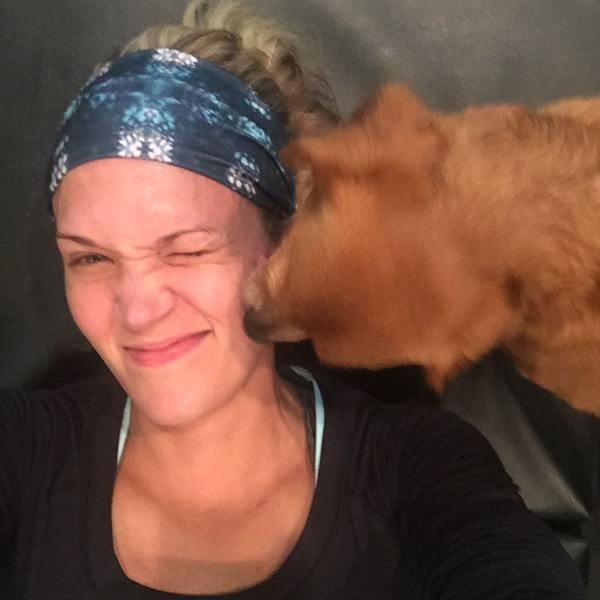Carrie Underwood No Makeup Country Artist's MakeupFree Photo Goes Viral